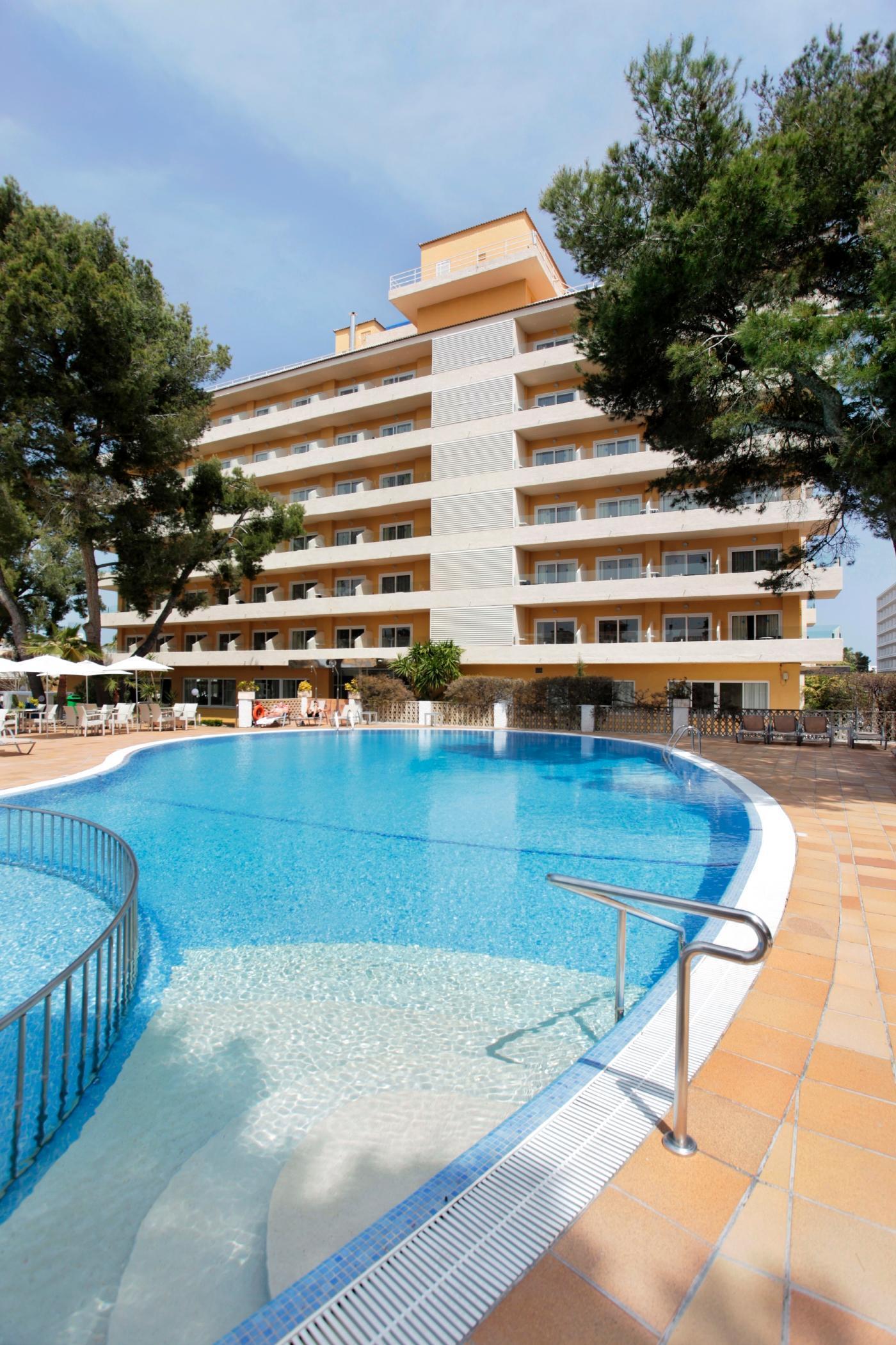 Grupotel Montecarlo Кан Пикафорт Екстериор снимка