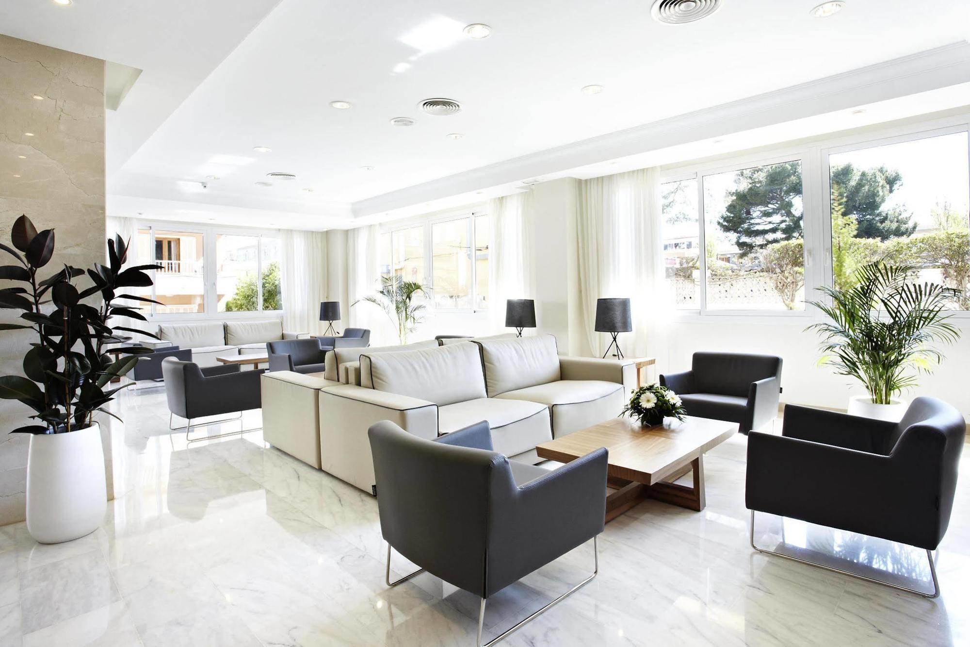 Grupotel Montecarlo Кан Пикафорт Екстериор снимка