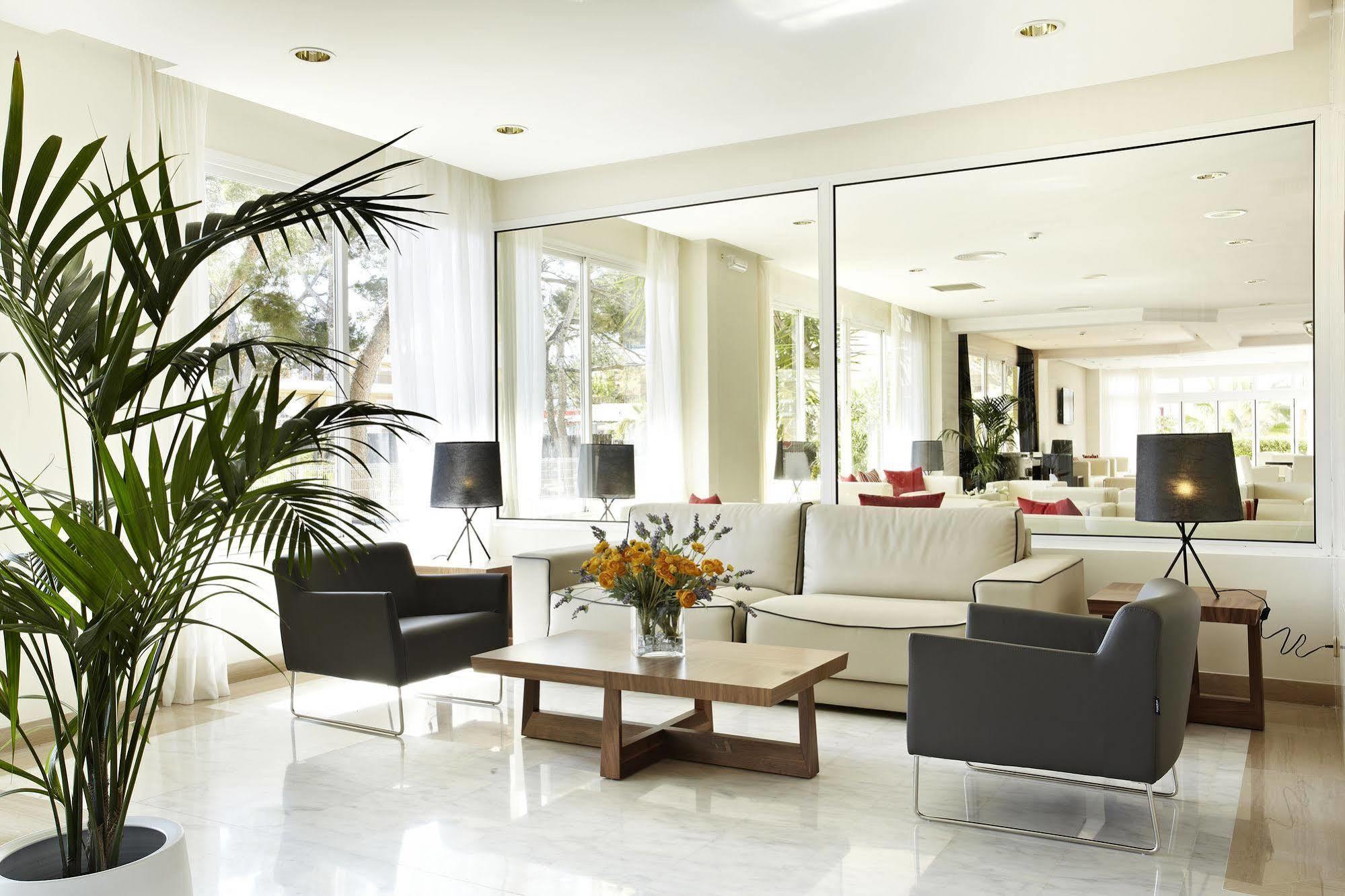 Grupotel Montecarlo Кан Пикафорт Екстериор снимка