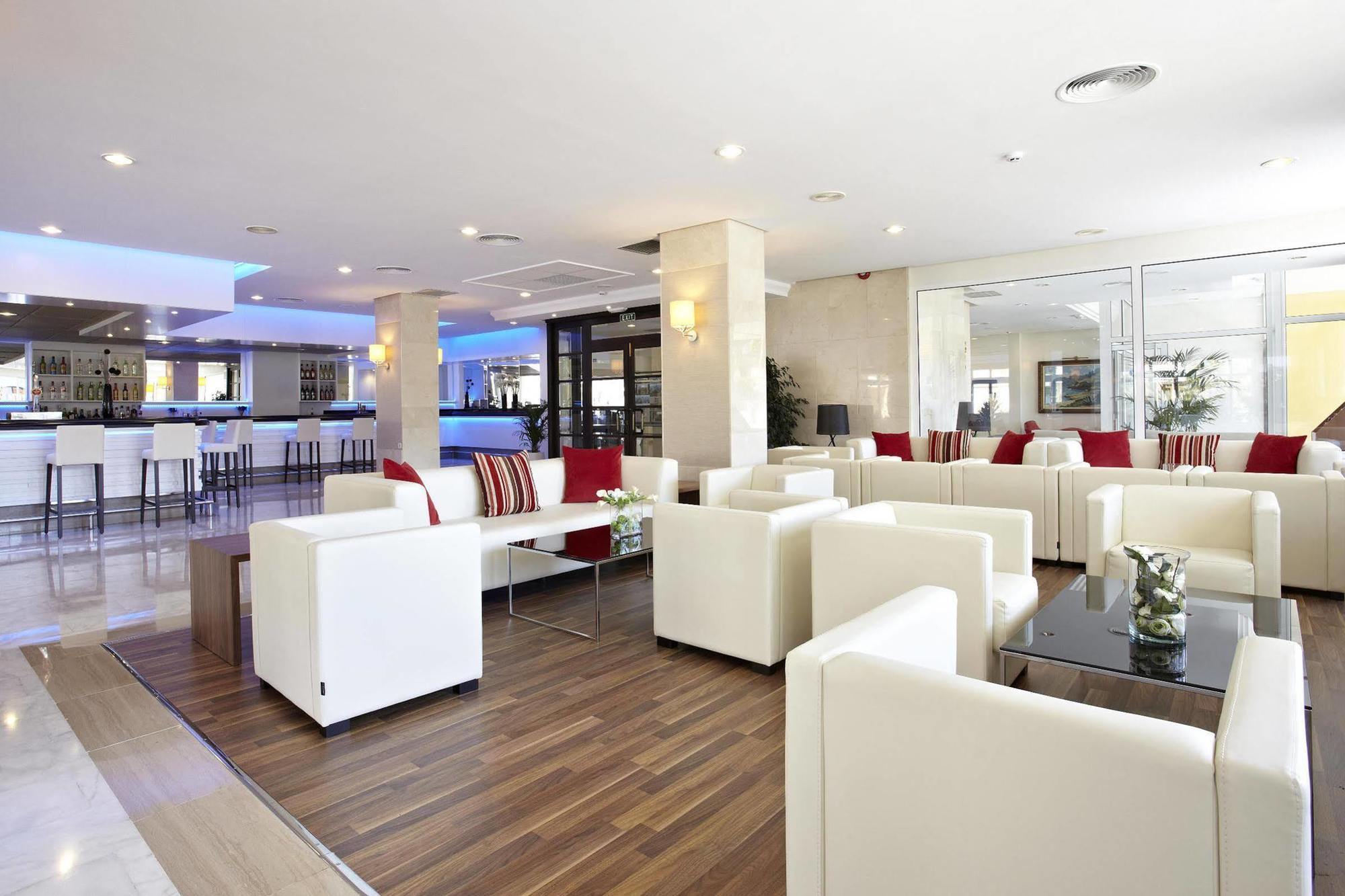 Grupotel Montecarlo Кан Пикафорт Екстериор снимка